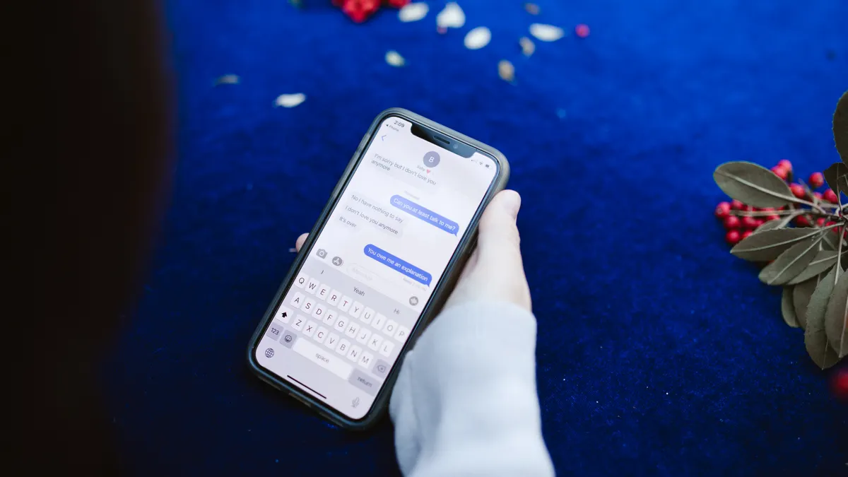 Como o WhatsApp automático ajuda a reduzir faltas e atrasos